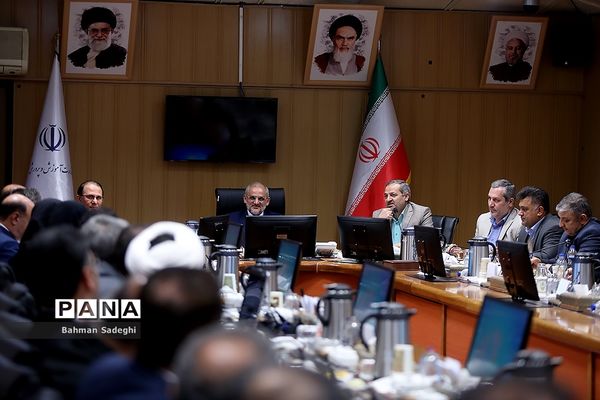 دیدار مدیران سازمان دانش‌آموزی استان‌های سراسر کشور با وزیر آموزش و پرورش