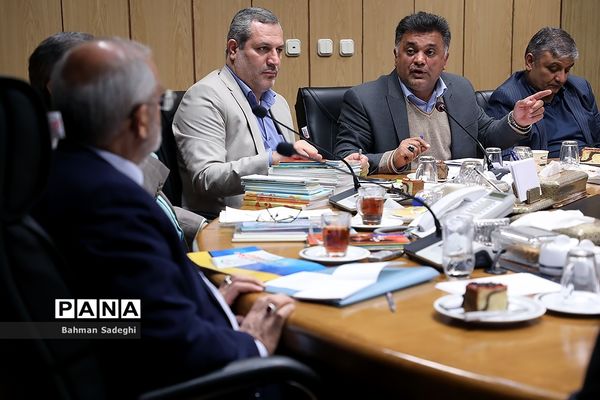 دیدار مدیران سازمان دانش‌آموزی استان‌های سراسر کشور با وزیر آموزش و پرورش