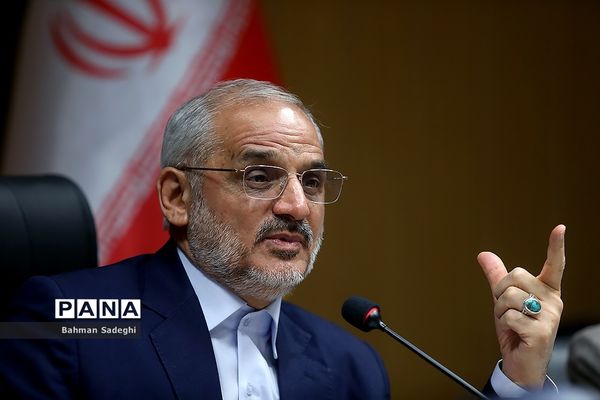 دیدار مدیران سازمان دانش‌آموزی استان‌های سراسر کشور با وزیر آموزش و پرورش