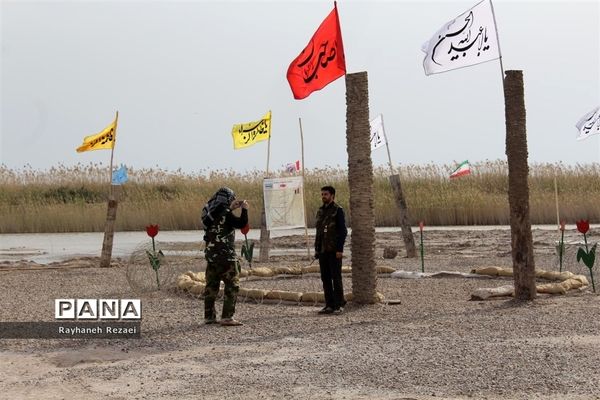 دعوت نامه خانه خورشید تو را به مهمانی خاک ها می خواند