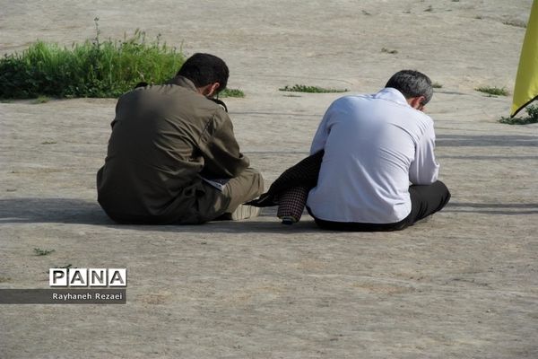 دعوت نامه خانه خورشید تو را به مهمانی خاک ها می خواند