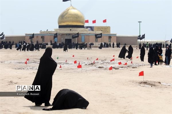 دعوت نامه خانه خورشید تو را به مهمانی خاک ها می خواند