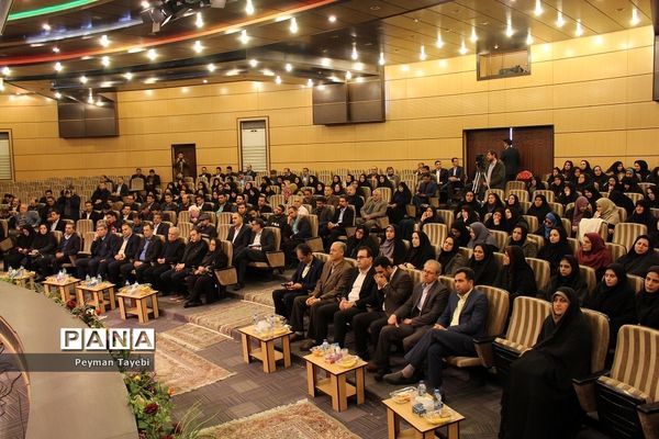 آیین تجلیل از تلاشگران عرصه آموزش و پرورش استثنائی