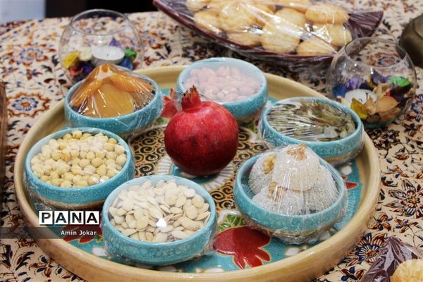 برپایی نمایشگاه  هنرجویان هنرستان هنر و اندیشه  شیراز