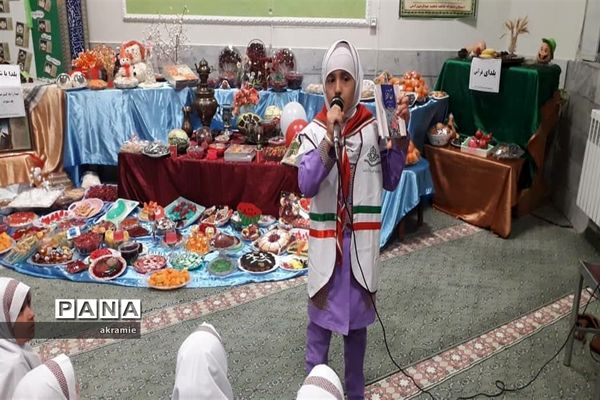 برگزاری شب یلدای قرآنی در مدرسه شاهد عبدالرحمن آدمی ابرکوه