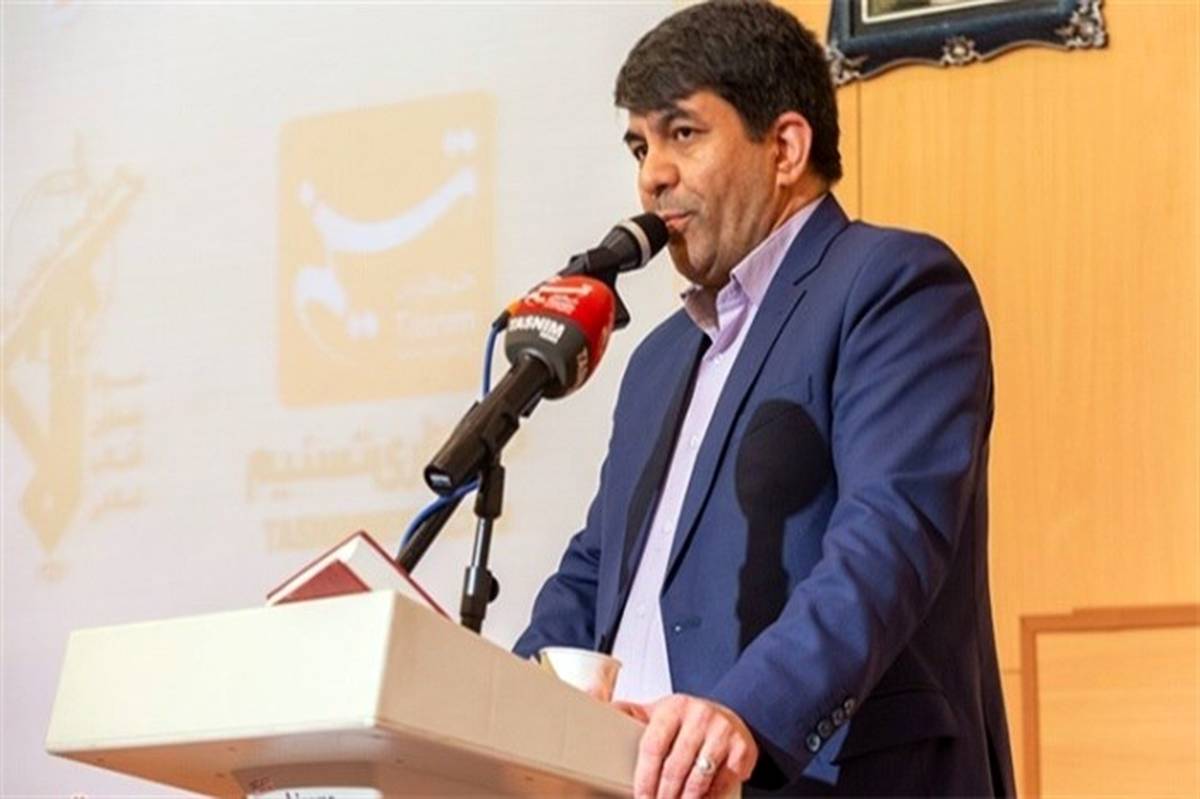 استاندار یزد: علت مشکلات جامعه فاصله گرفتن از روحیه ایثار و فداکاری است