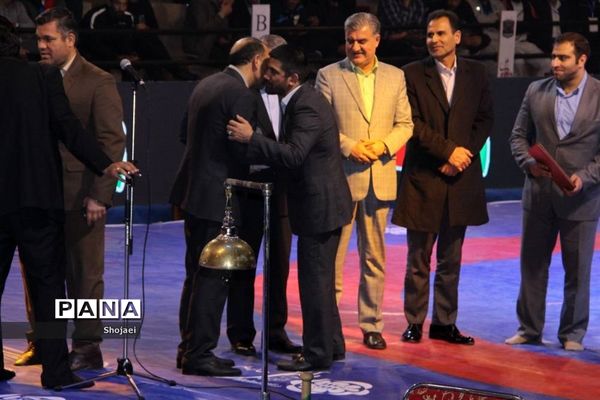 رقابت‌های کشتی آزاد جام باشگاه‌های جهان‎ در بجنورد