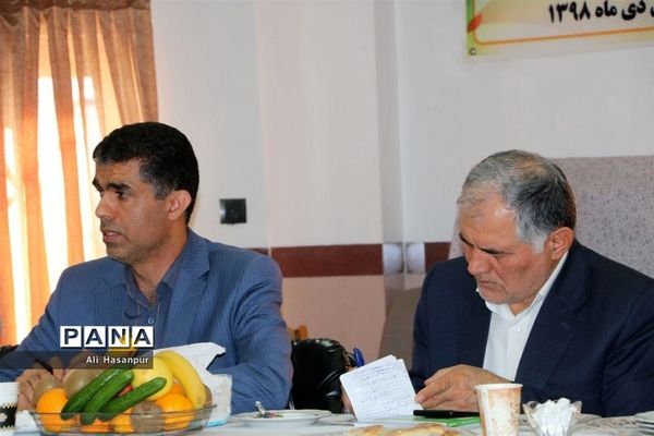 جلسه شورای مرکزی انجمن اولیا و مربیان مازندران