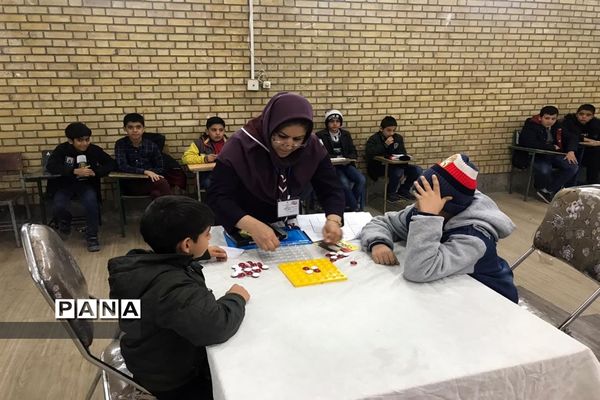 برگزاری المپیاد دانش آموزی بازی های فکری سرگرمی در ناحیه 3 شیراز