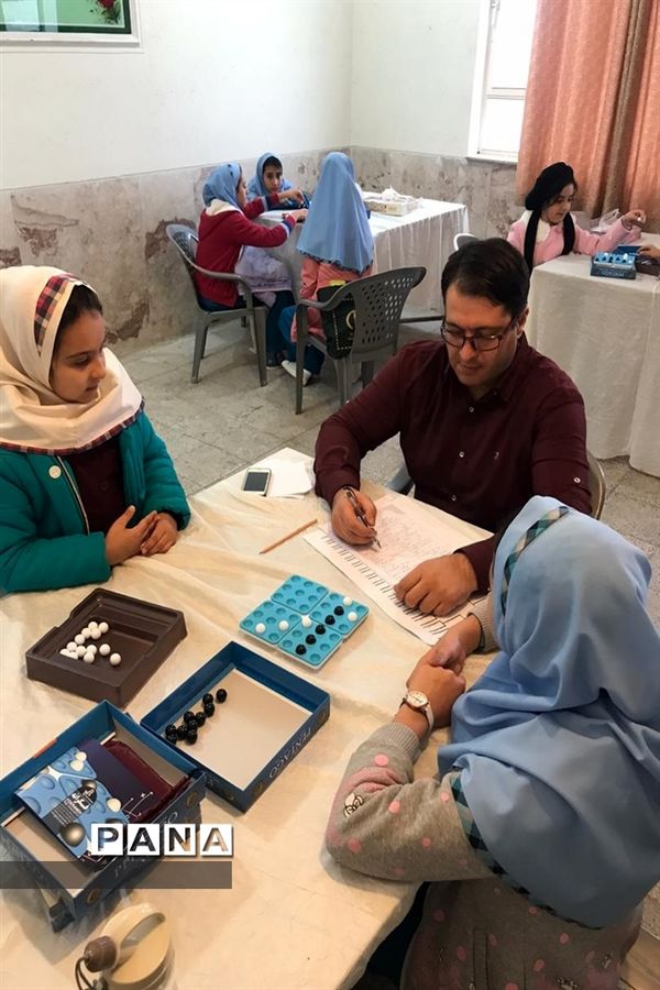 برگزاری المپیاد دانش آموزی بازی های فکری سرگرمی در ناحیه 3 شیراز