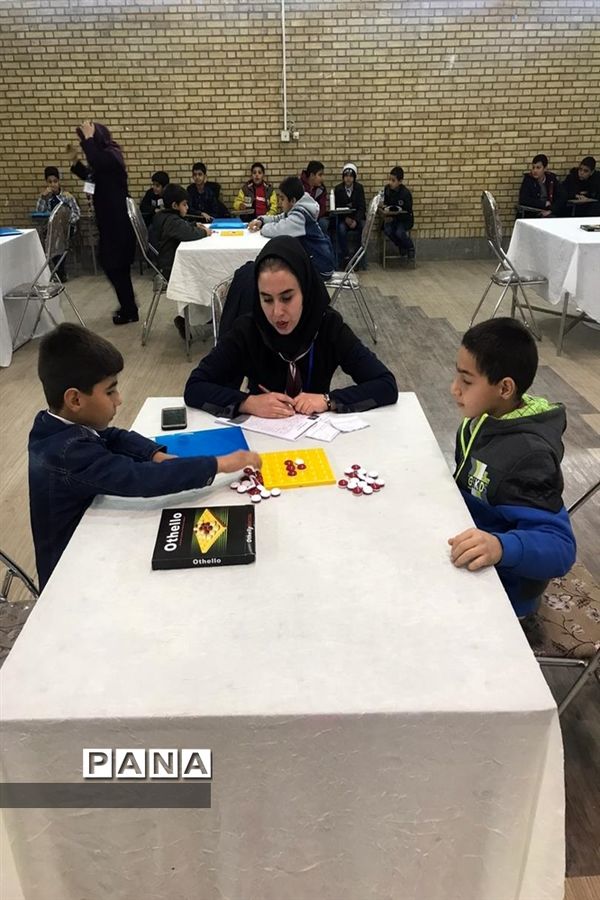 برگزاری المپیاد دانش آموزی بازی های فکری سرگرمی در ناحیه 3 شیراز