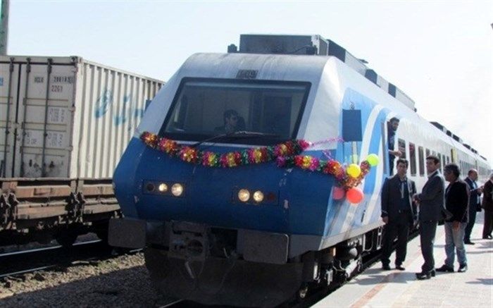 قطار مستقیم ارومیه - مشهد  راه‌اندازی شد