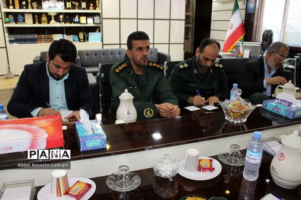جلسه ستاد هماهنگی و پشتیبانی بسیج دانش‌آموزی استان بوشهر
