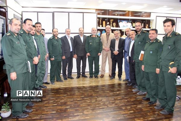 جلسه ستاد هماهنگی و پشتیبانی بسیج دانش‌آموزی استان بوشهر