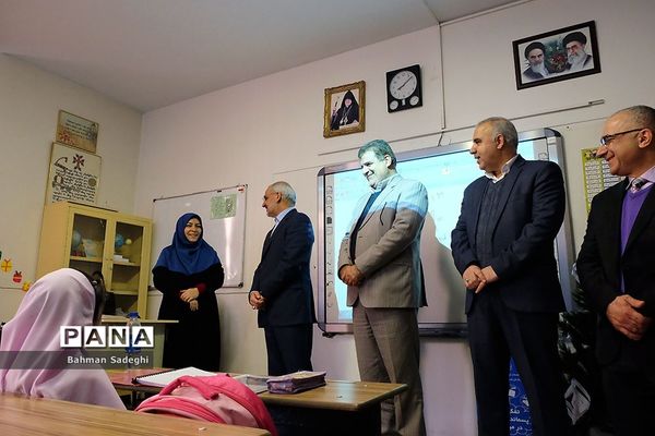 حضور وزیر آموزش و پرورش در جمع دانش آموزان ارامنه