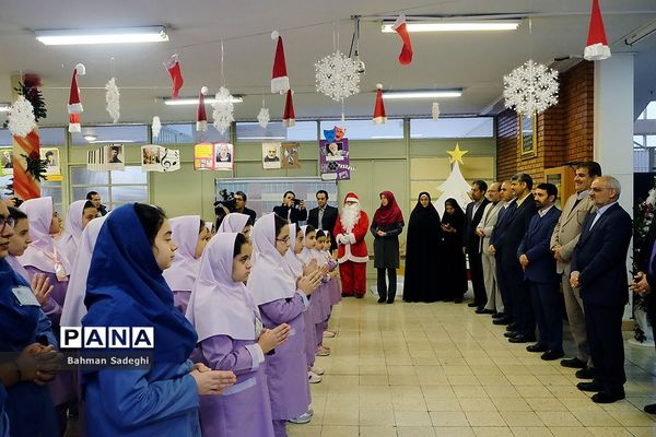 حضور وزیر آموزش و پرورش در جمع دانش آموزان ارامنه