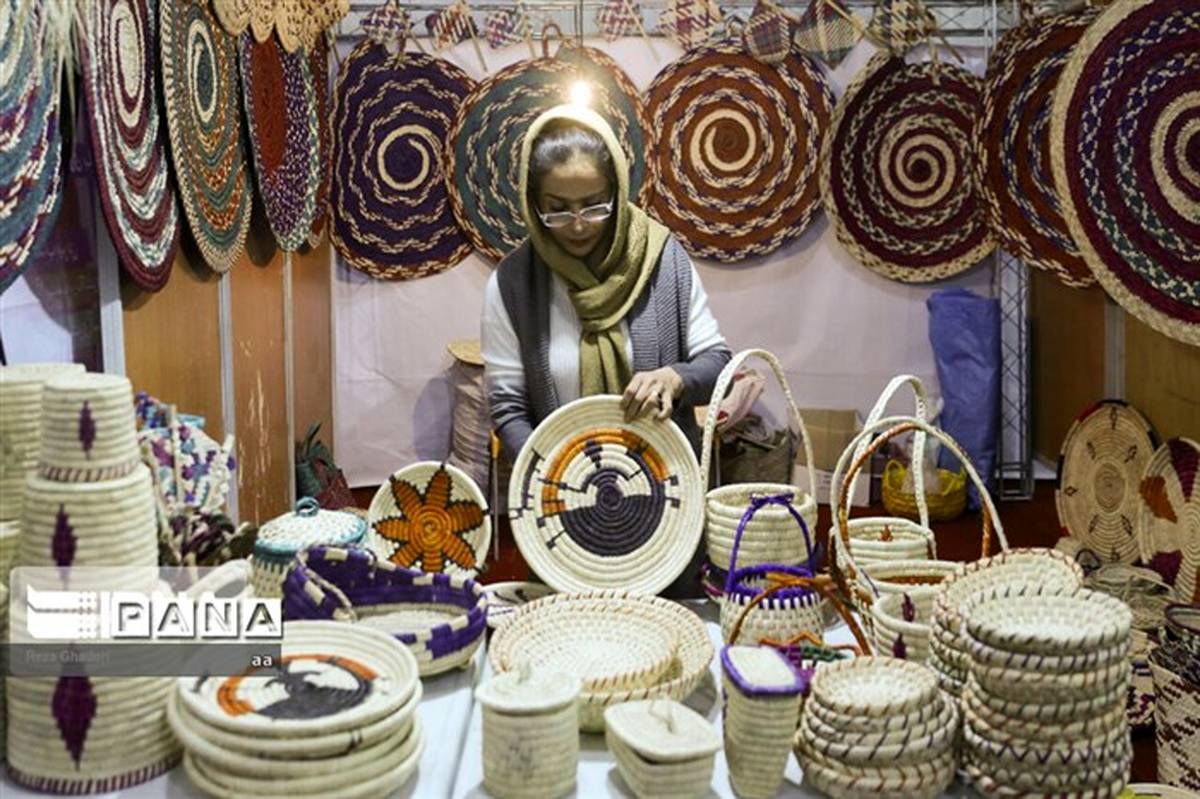 369 مجوز مشاغل خانگی صنایع دستی در لرستان صادر شد