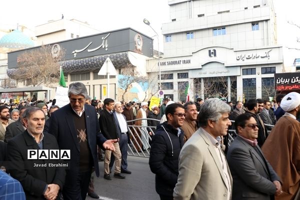 راهپیمایی مردم مشهد در گرامیداشت حماسه 9 دی ماه