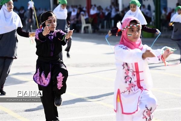 آیین افتتاحیه المپیاد ورزشی درون مدرسه آبادان در دبستان جلال آل احمد