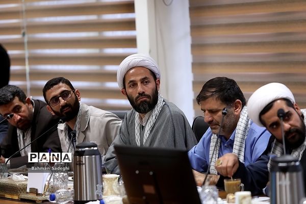 نشست وزیر آموزش و پرورش با  مدیران سازمان‌های بسیج دانش‌آموزی استان‌های کشور