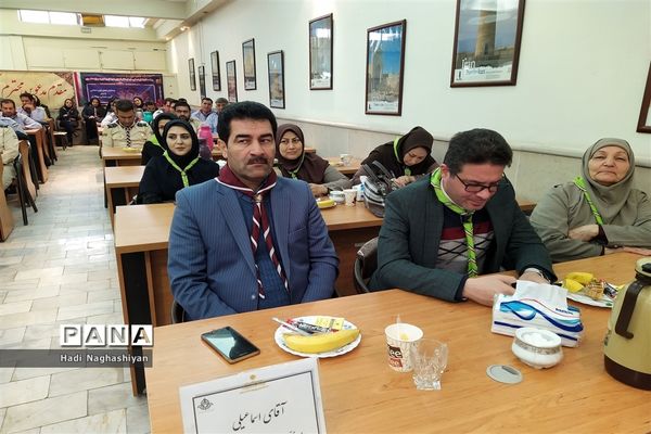 نشست هم‌اندیشی سازمان‌های دانش‌آموزی استان‌های فارس، گلستان و خراسان رضوی در مشهد مقدس