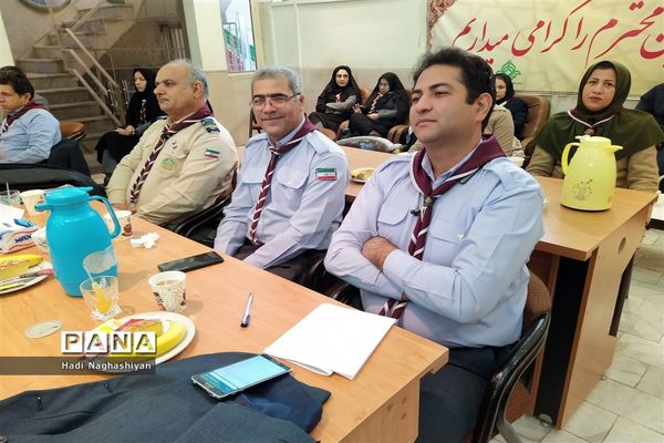 نشست هم‌اندیشی سازمان‌های دانش‌آموزی استان‌های فارس، گلستان و خراسان رضوی در مشهد مقدس