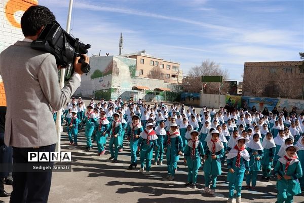 جشن میلاد حضرت زینب (س) در مدارس آباده