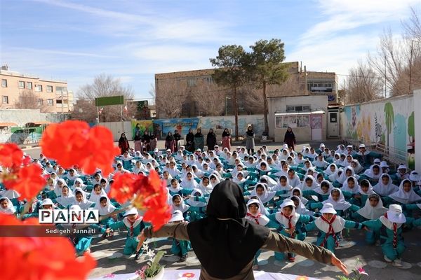 جشن میلاد حضرت زینب (س) در مدارس آباده