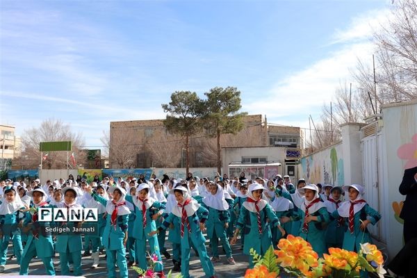 جشن میلاد حضرت زینب (س) در مدارس آباده