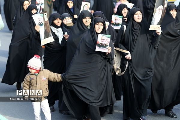 تظاهرات پرشور مردم ارومیه در پی شهادت سردار قاسم سلیمانی