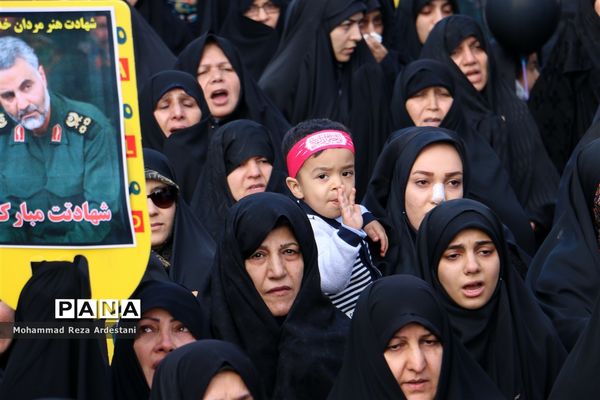 راهپیمایی ضد آمریکایی مردم ورامین به مناسبت  شهادت  سردار سلیمانی