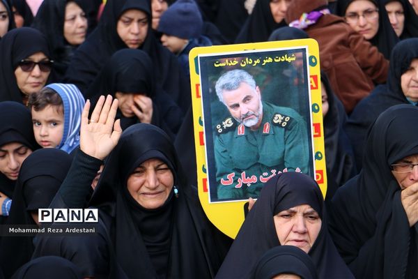 راهپیمایی ضد آمریکایی مردم ورامین به مناسبت  شهادت  سردار سلیمانی