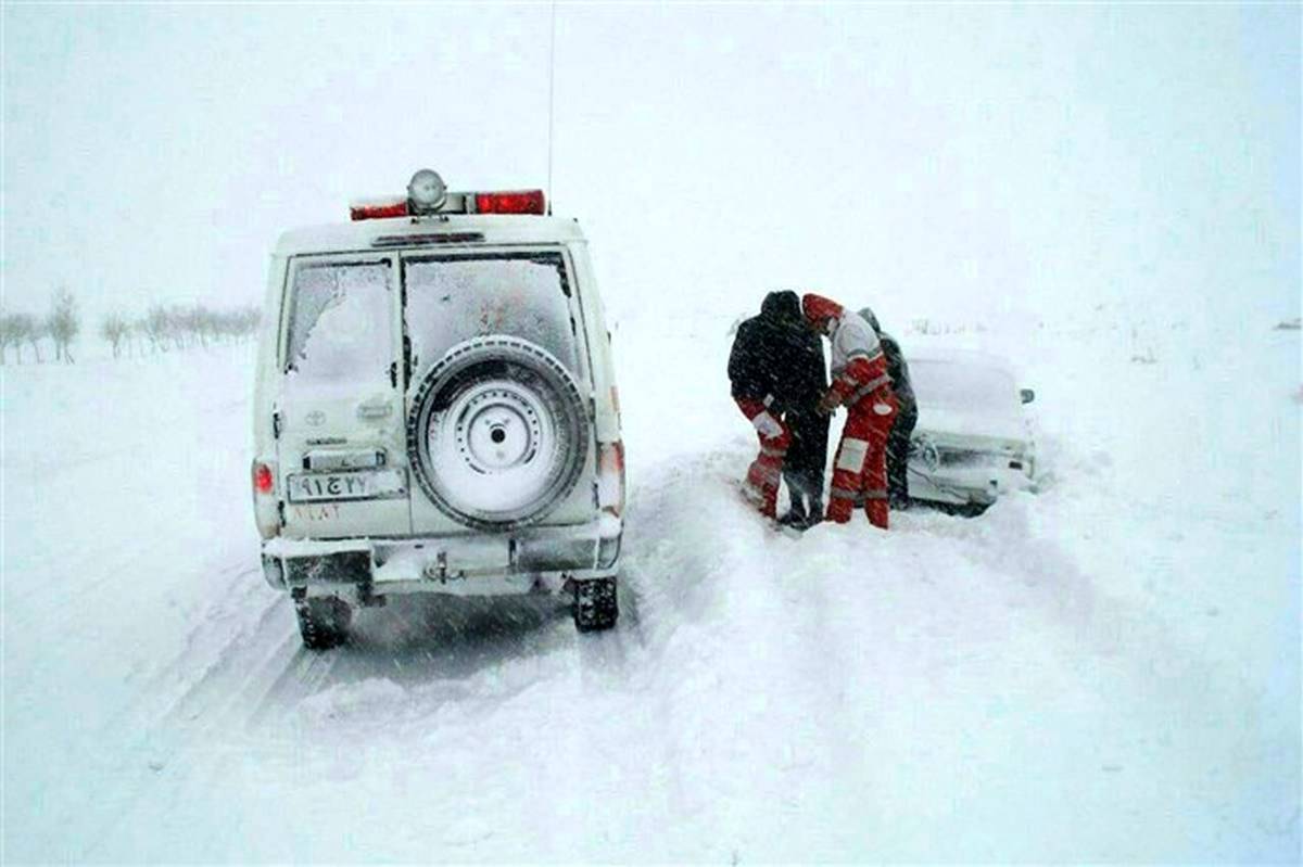 امدادرسانی به ۲۲ خودرو حادثه‌دیده در آذربایجان‌غربی