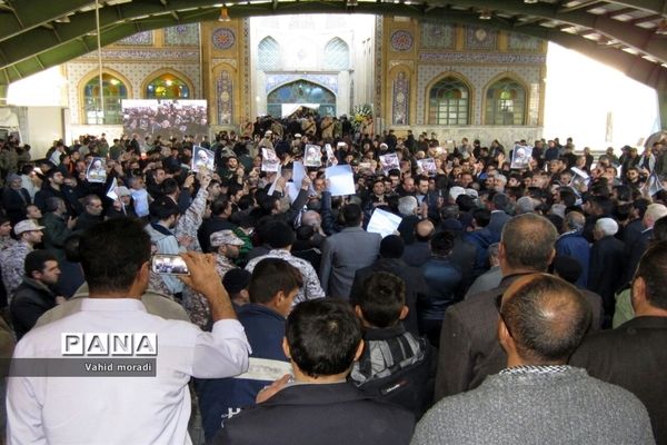 آیین بزرگداشت شهید سردارقاسم سلیمانی در مسجد جامع کرمانشاه