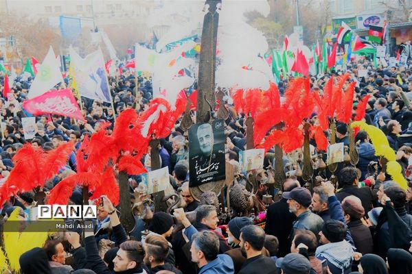 مراسم تشییع پیکر مطهر سپهبد شهید قاسم سلیمانی در مشهد مقدس