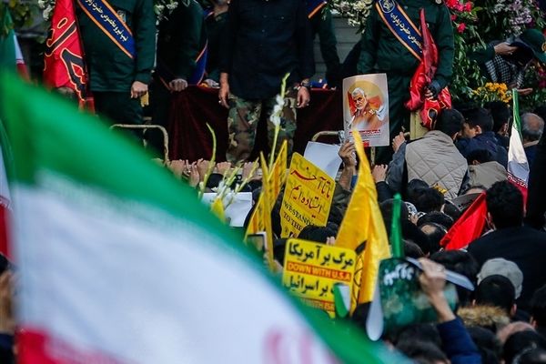 تشییع پیکر شهدای مقاومت در تهران