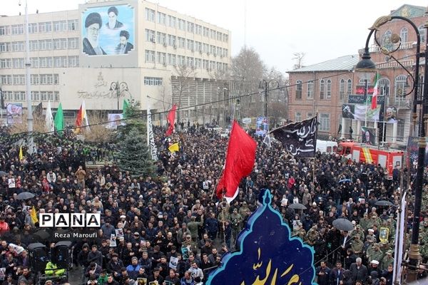 مراسم سوگواری خیابانی  مردم ارومیه به‌مناسبت شهادت  سپهبد قاسم سلیمانی  و شهدای همراه