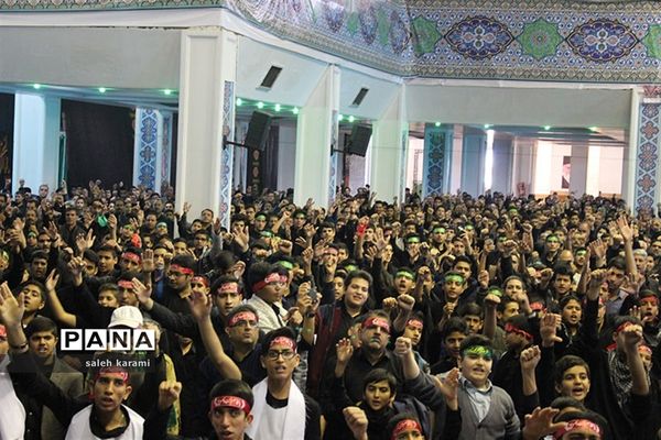 عزاداری فرهنگیان و دانش‌آموزان