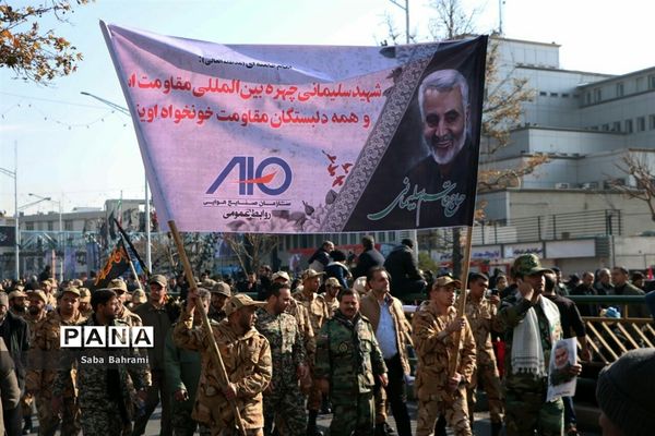 وداع پرشورمردم تهران با سپهبد شهیدسردار قاسم سلیمانی