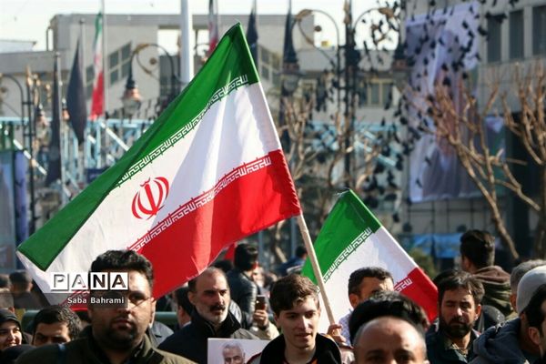 وداع پرشورمردم تهران با سپهبد شهیدسردار قاسم سلیمانی