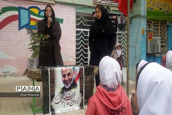 برگزاری نمایشگاه نقاشی در آموزشگاه پروین به‌مناسبت شهادت سردار مقاومت در خراسان شمالی