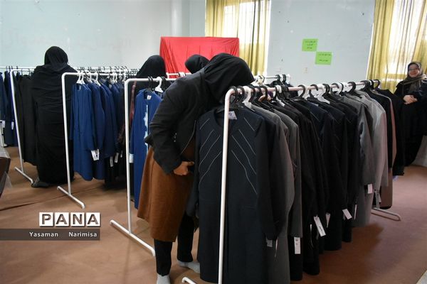 افتتاحیه نمایشگاه عفاف و حجاب( البسه اداری) در کانون شهید باهنر شهرستان امیدیه