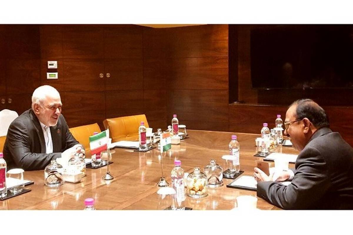 ظریف با مشاور امنیت ملی هند دیدار کرد