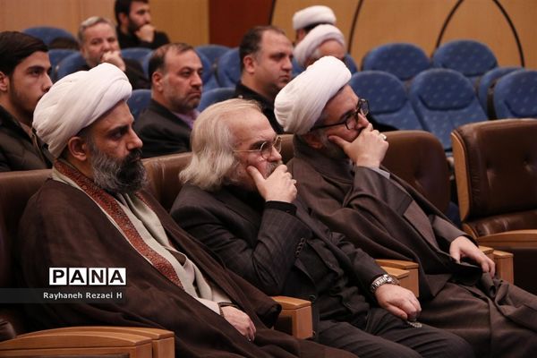 شب شعر شهید قاسم سلیمانی در قم