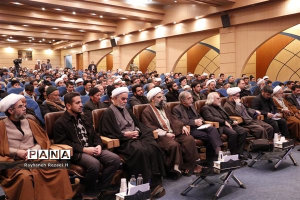 شب شعر شهید قاسم سلیمانی در قم