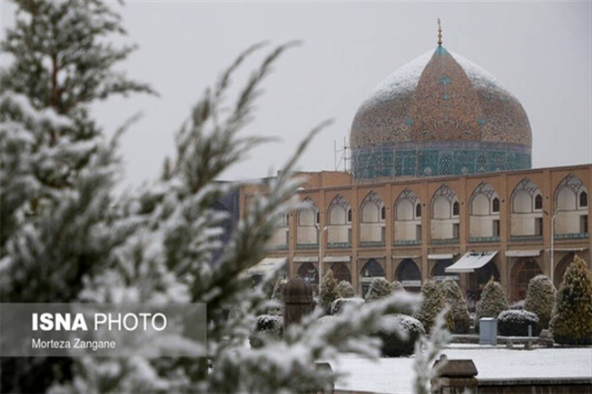چرا برف روی ترکِ مرمت‌شدۀ گنبد شیخ لطف‌الله ننشست