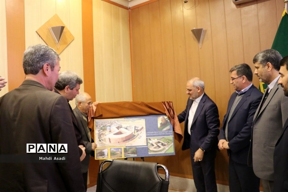 نشست مشترک وزیر آموزش و پرورش با جمعی از خیرین مدرسه ساز استان خراسان رضوی