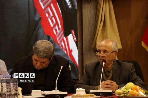 نشست مشترک وزیر آموزش و پرورش با جمعی از خیرین مدرسه ساز استان خراسان رضوی