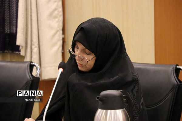 نشست مشترک وزیر آموزش و پرورش با جمعی از خیرین مدرسه ساز استان خراسان رضوی