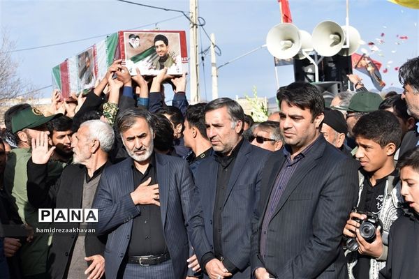 تشییع پیکر شهید سانحه هوایی تهران در بهاباد
